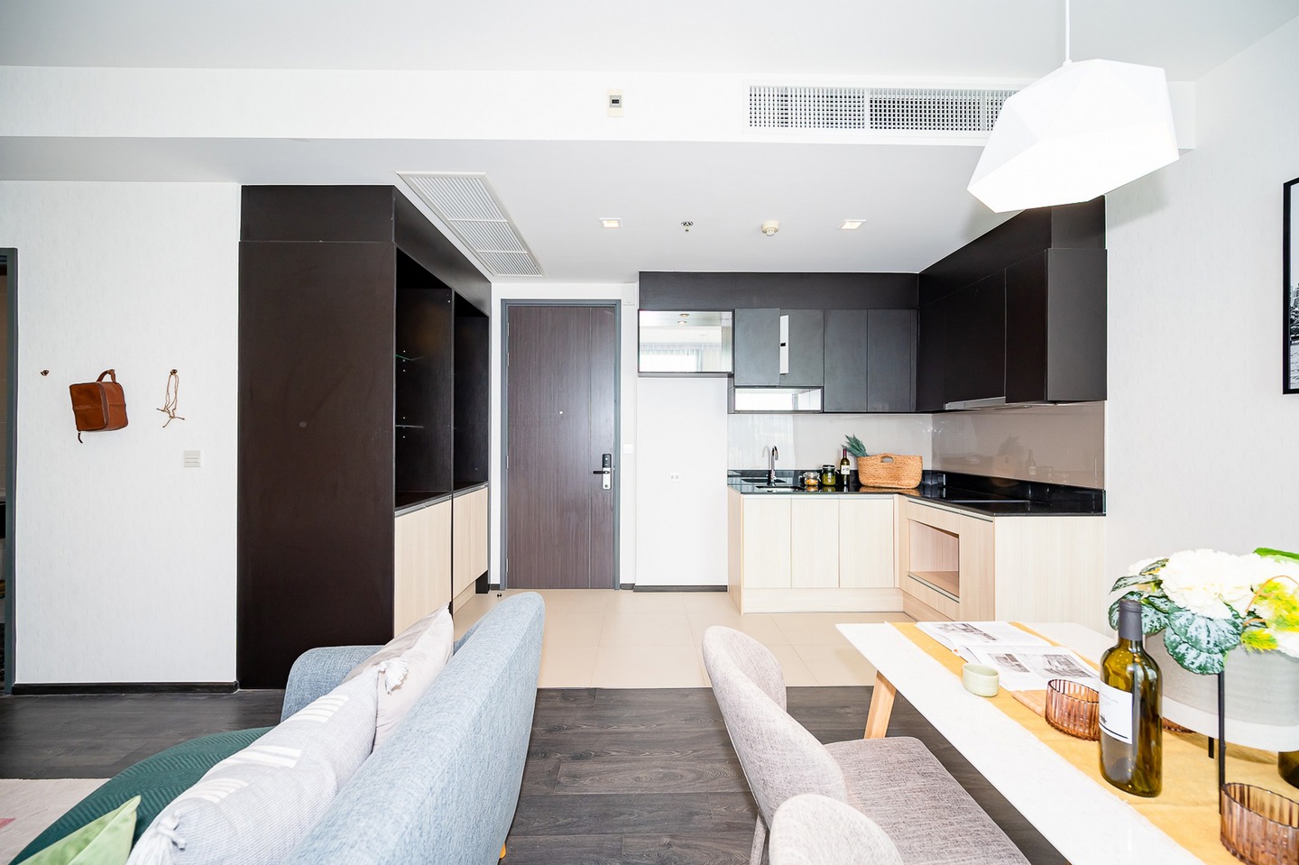Edge สุขุมวิท 23 – คอนโด 2 ห้องนอน ใกล้ BTS อโศก photo 2