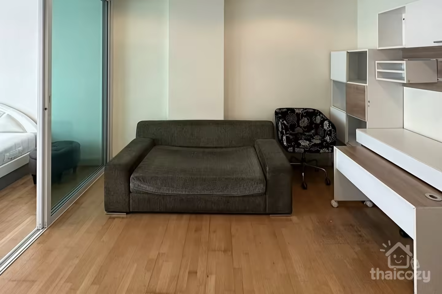 The Fine @ River Studio Condo photo 1