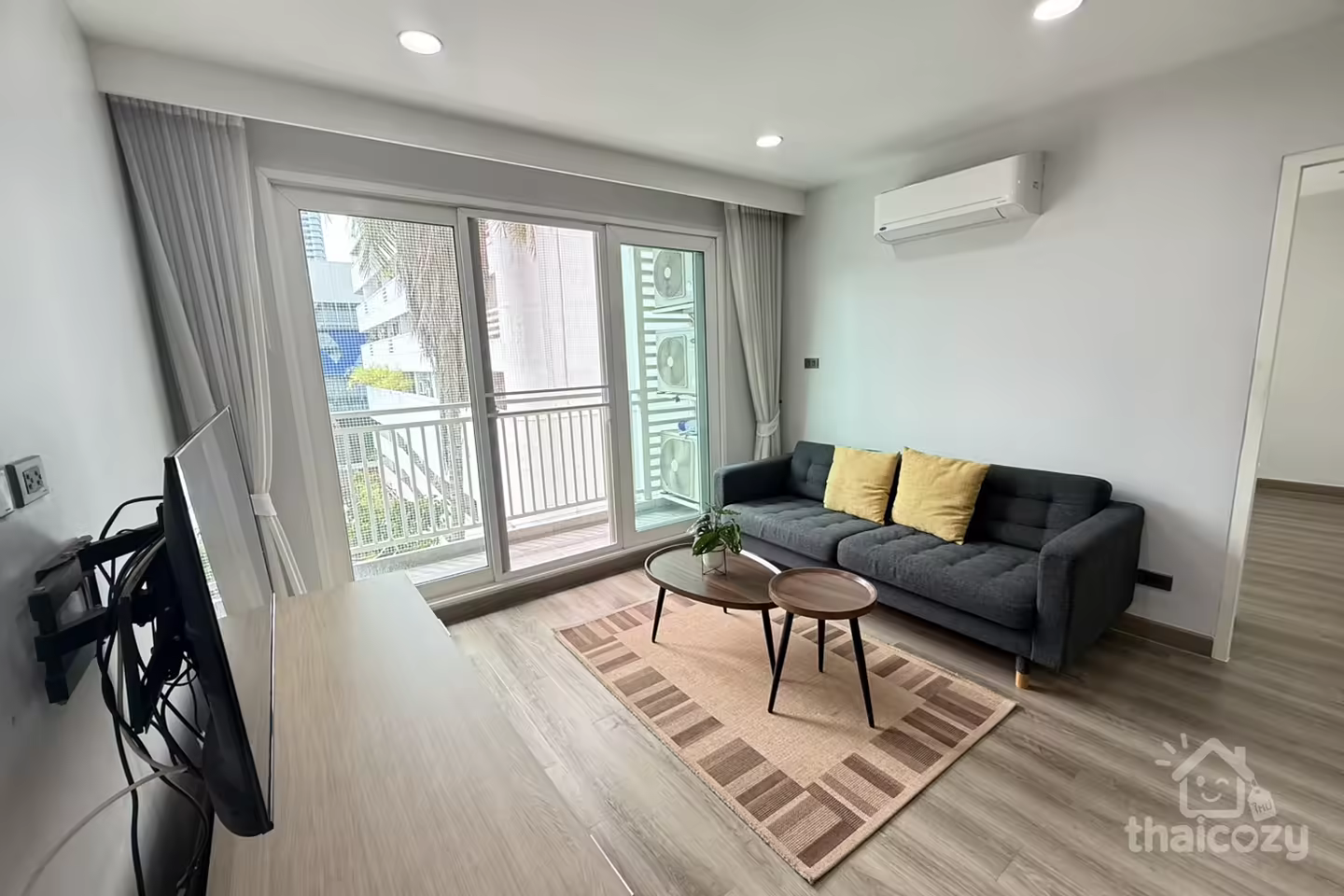 Baan Siri Sukhumvit 13, 2-Bed Condo photo 1