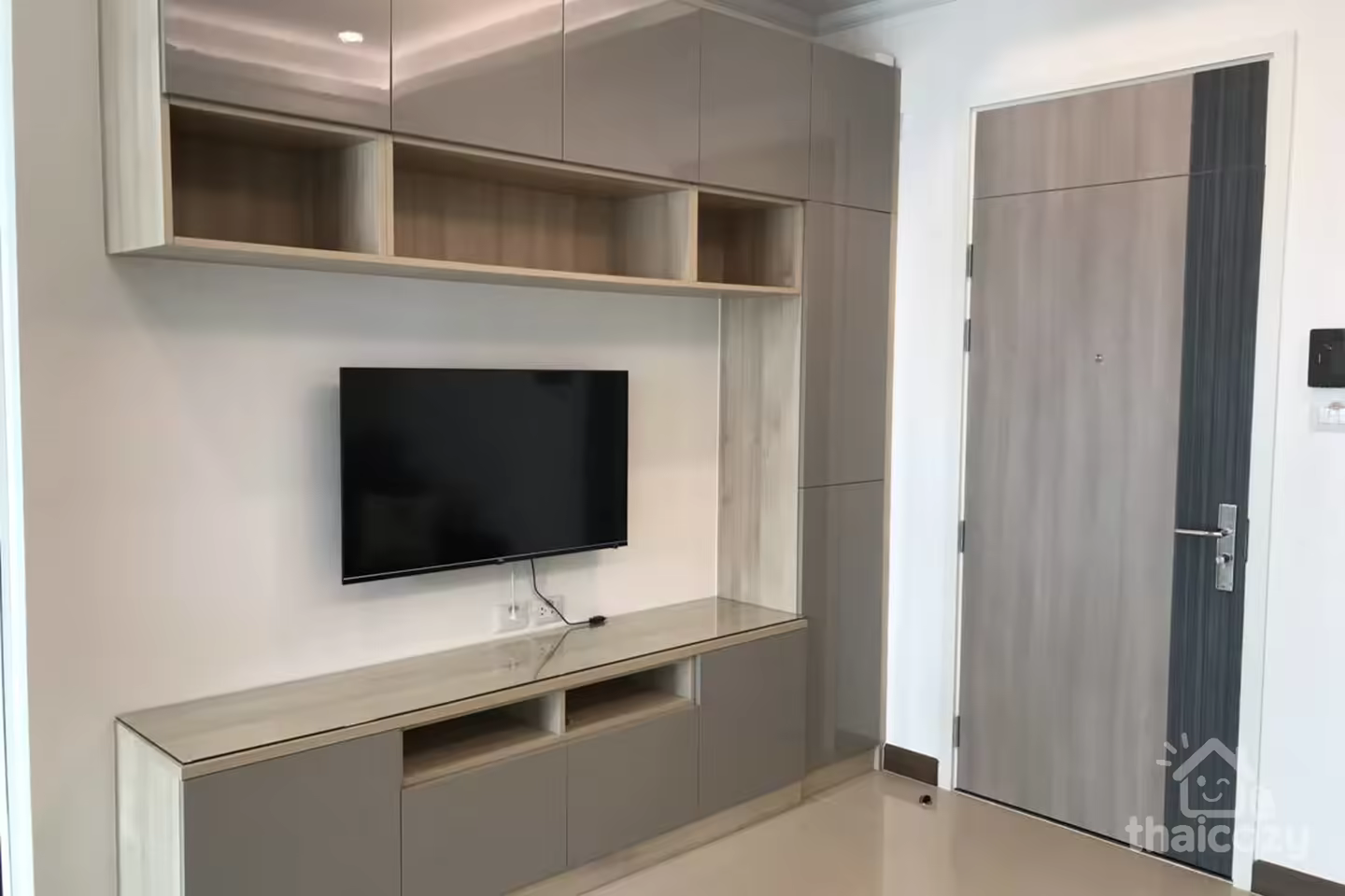 Supalai Elite @ Phayathai Condo photo 1