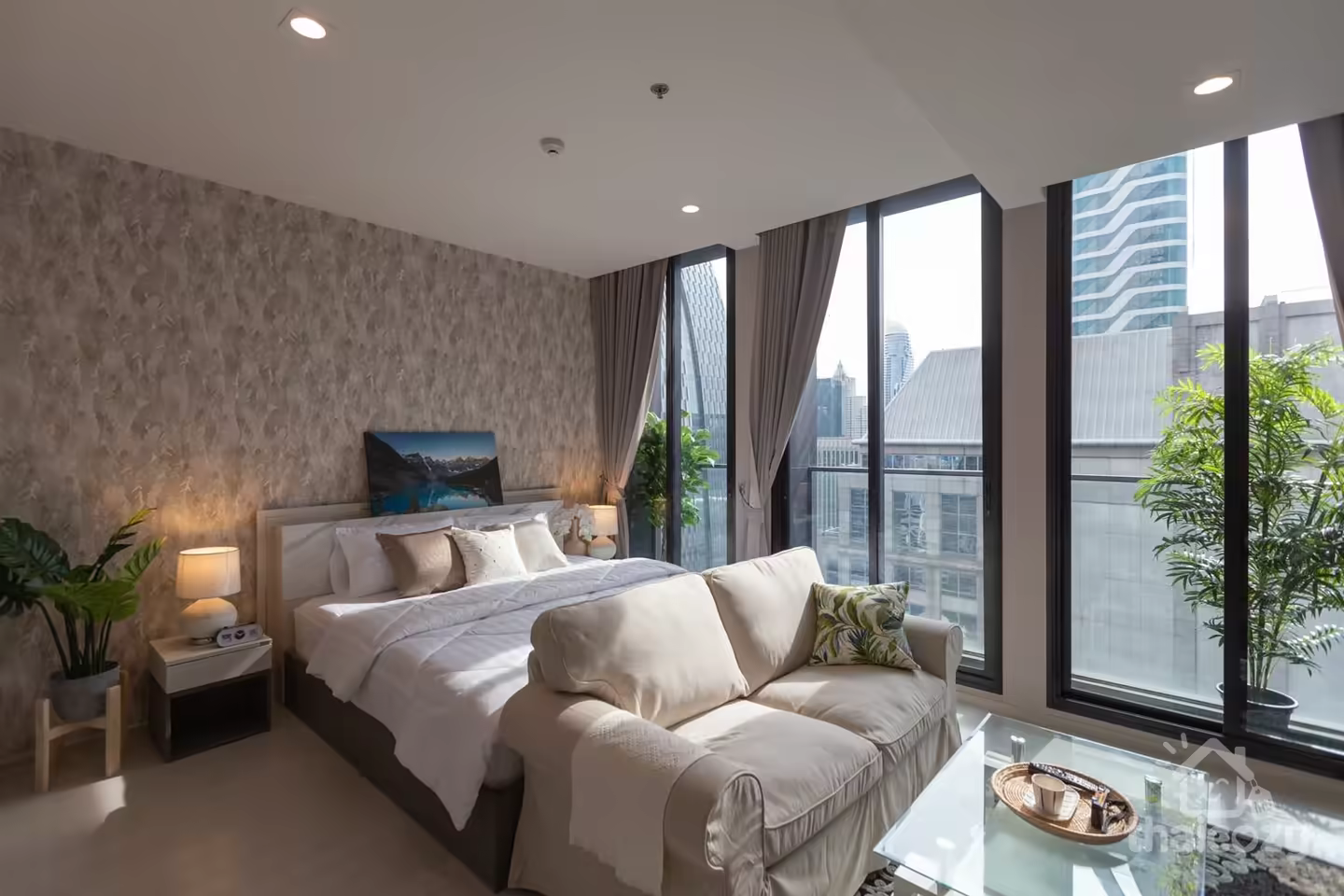 Noble Ploenchit Luxury Condo for Rent photo 2