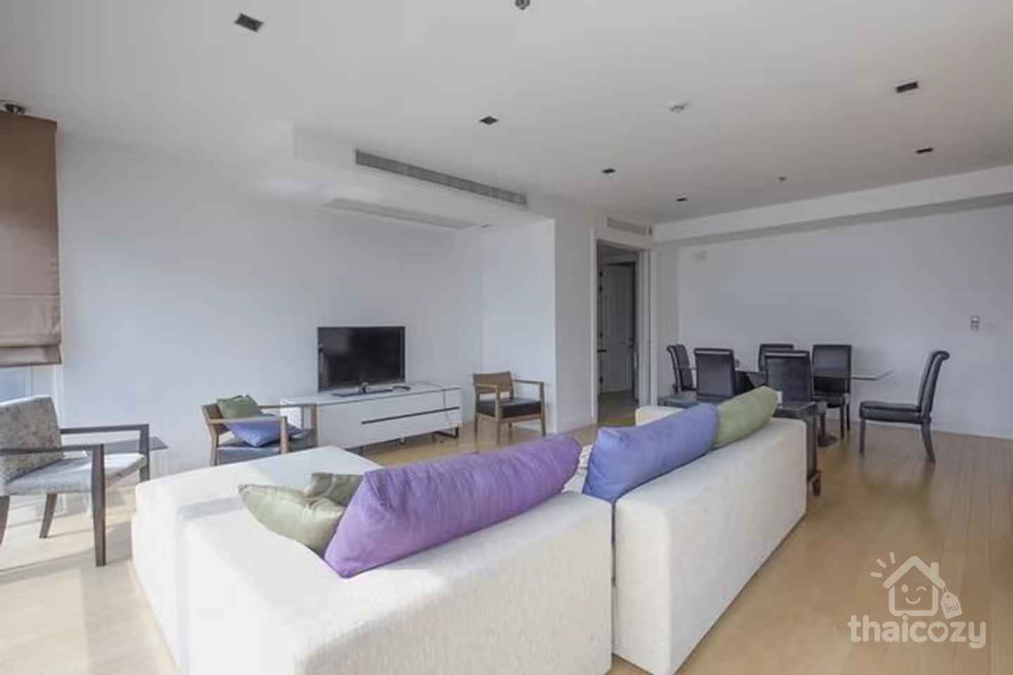 Athenee Residence 3BR Near Phloen Chit BTS photo 1