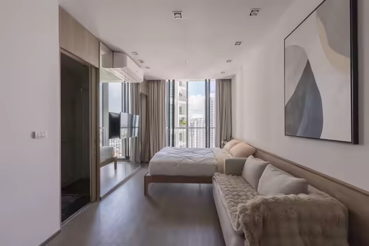 Park 24 Premium Sukhumvit 24 Condo