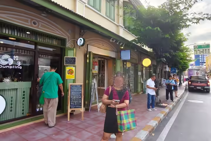 Commercial Unit for Rent on Yaowarat 107 sqm