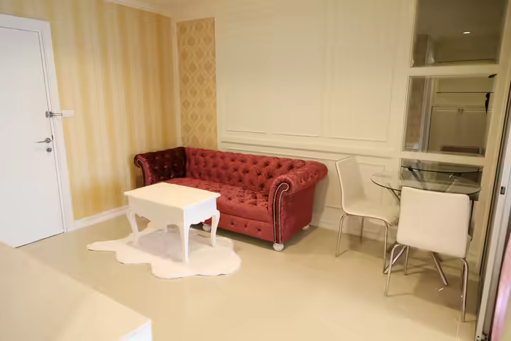 Charming 1-Bed Condo, 38.8 Sqm, Aspire Sukhumvit