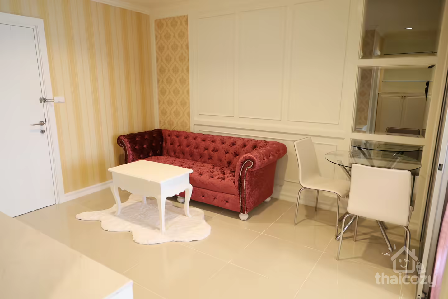 Charming 1-Bed Condo, 38.8 Sqm, Aspire Sukhumvit photo 1