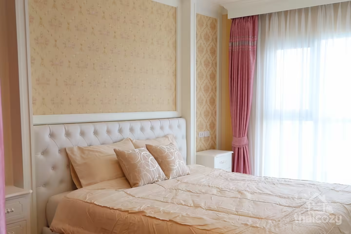 Charming 1-Bed Condo, 38.8 Sqm, Aspire Sukhumvit photo 2