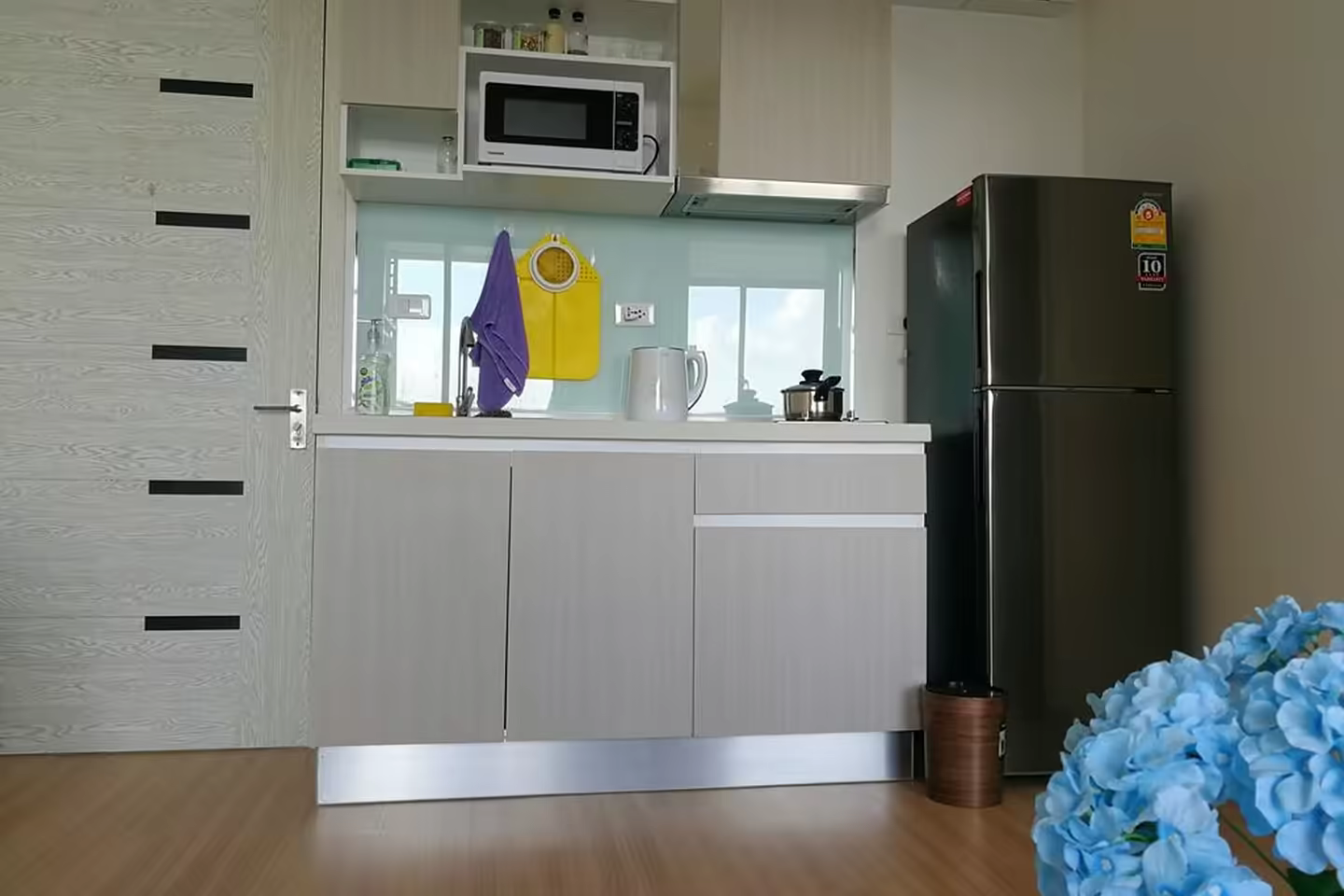 Condo for rent soi Sukhumvit 77 photo 2