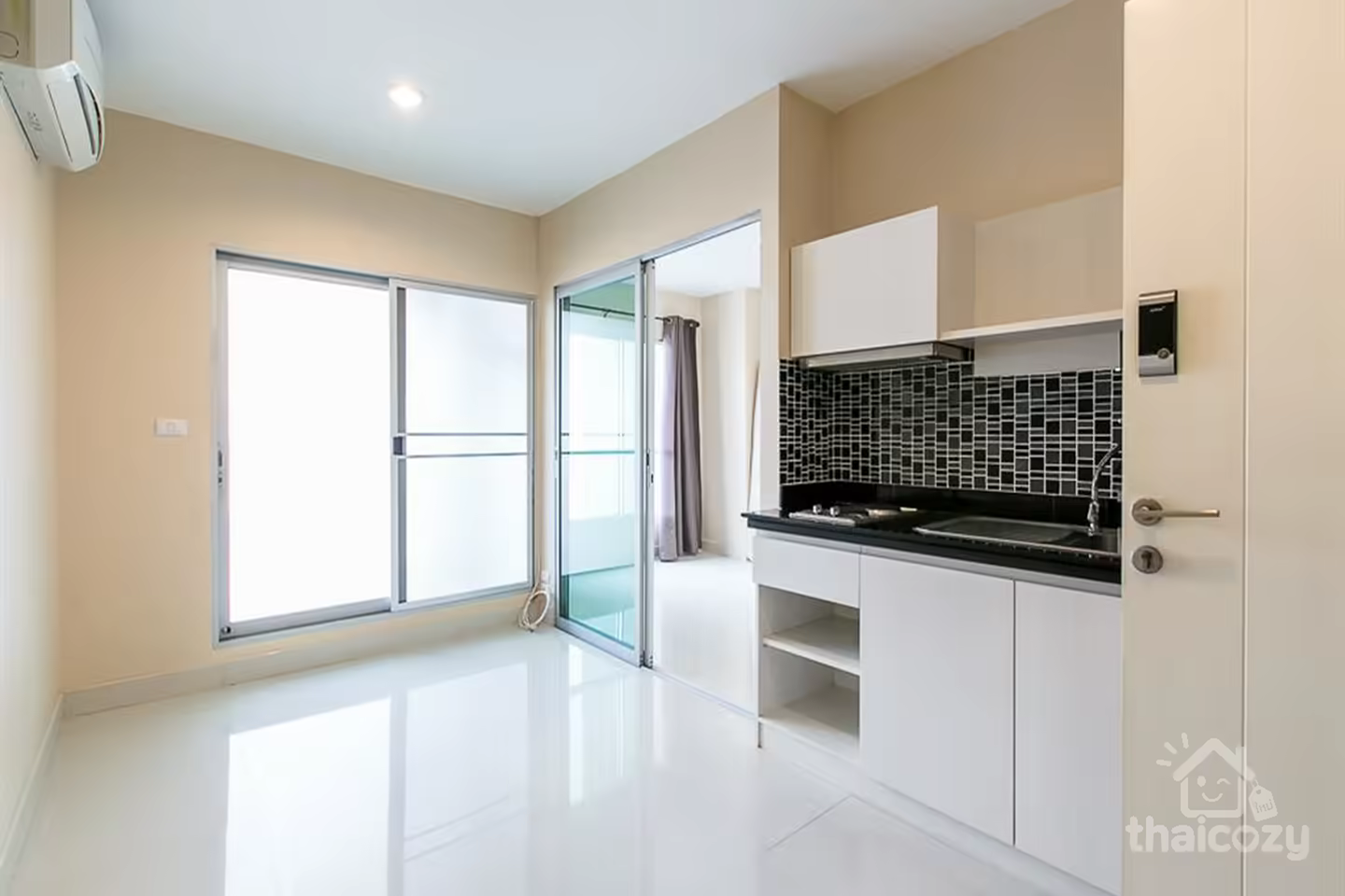 Aspire Rama 4 Studio – Ekamai View photo 1