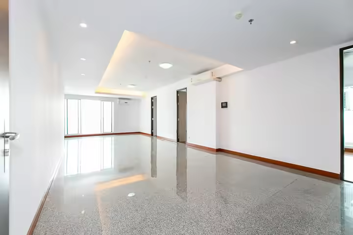 Semi-Furnished 3BR Condo at Supalai River Resort
