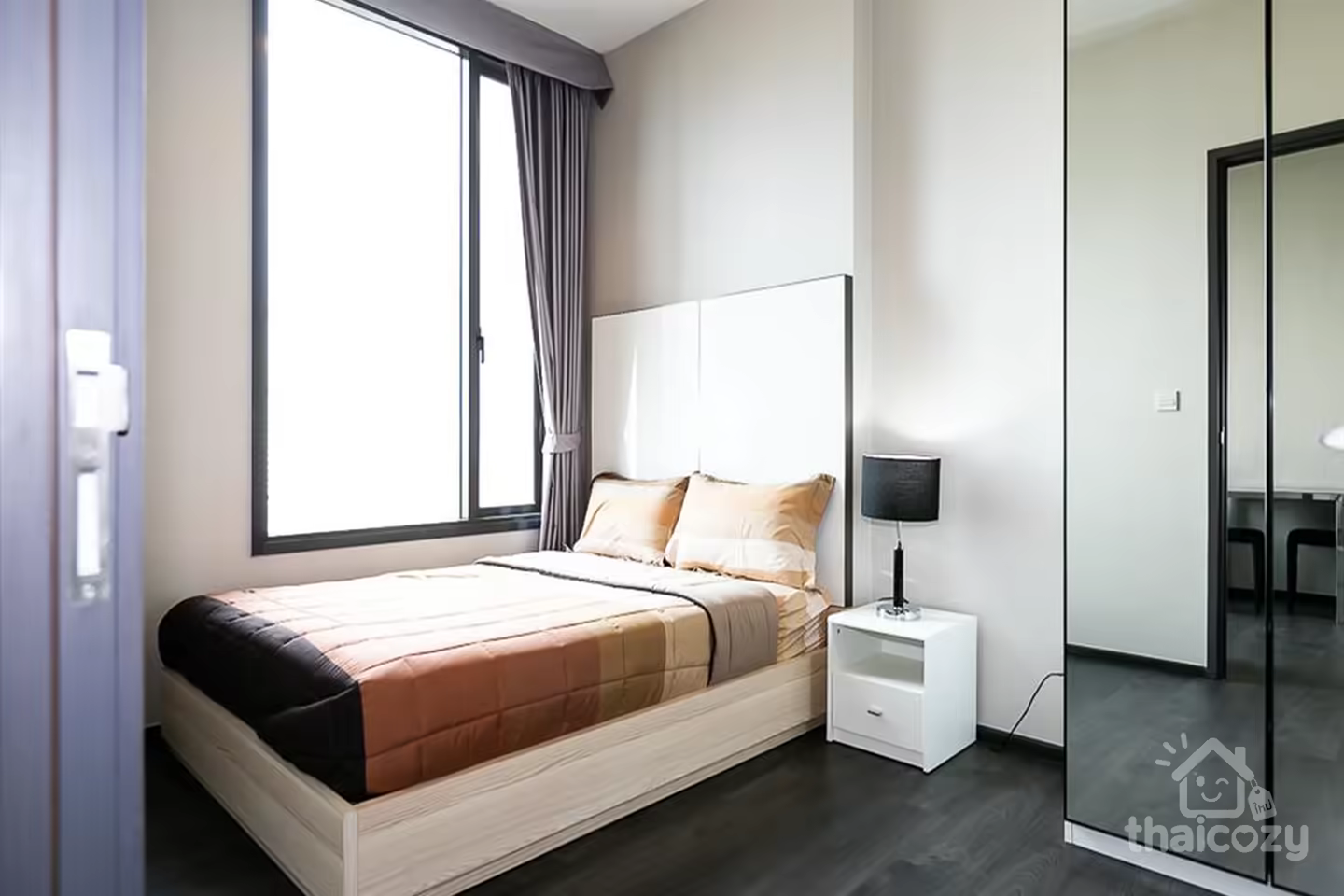 EDGE Sukhumvit 23 – 1BR Condo for Rent photo 2