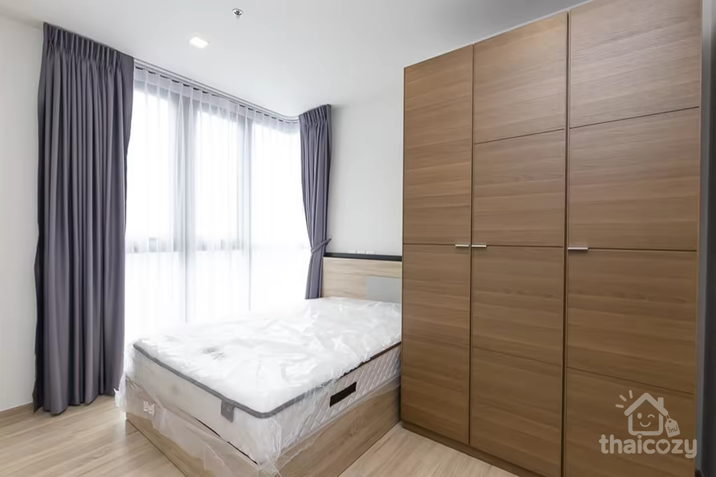 One-Bedroom Condo for Rent at The Base Garden photo 2