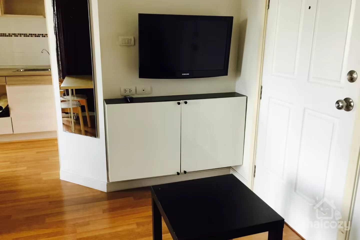 Simple 1BR Condo for Rent in Phra Khanong photo 2