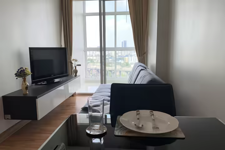 Nicely Decorated 1-Bedroom at The COAST Bangkok