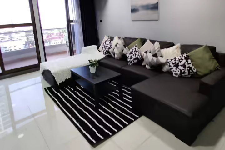 Supalai Place, the modern condo near BTS Phrom Phong