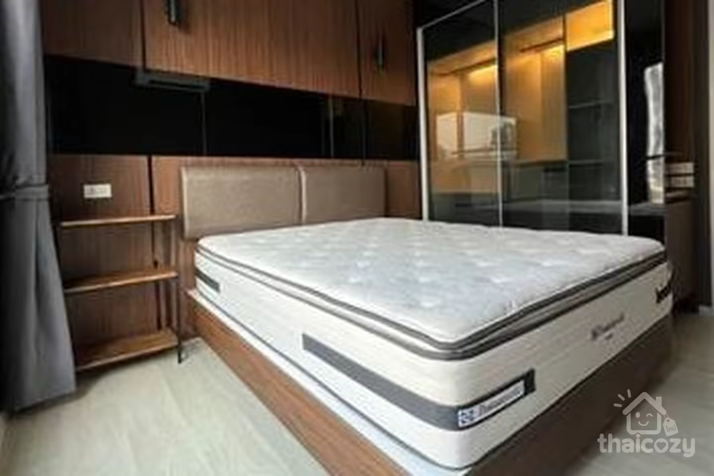 One bedroom, Only 600 metres away from BTS Phrakanong station photo 2