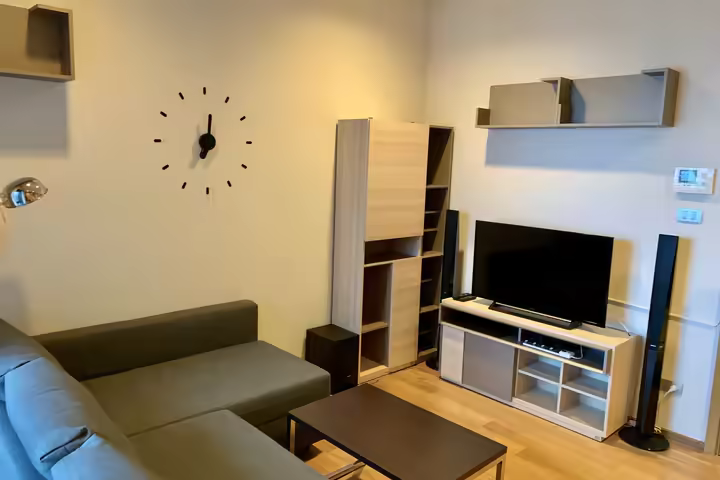 Hyde Sukhumvit 13 is a luxury condominium in the heart of Sukhumvit districts
