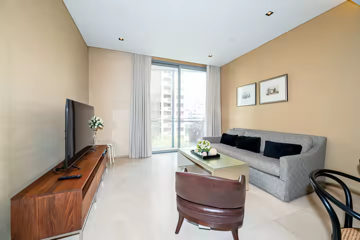 Super luxury condo near BTS, MRT Silom