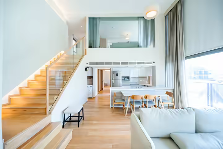 The Philo Residence Apartment comes with a large room. Closed to shopping mall and park.