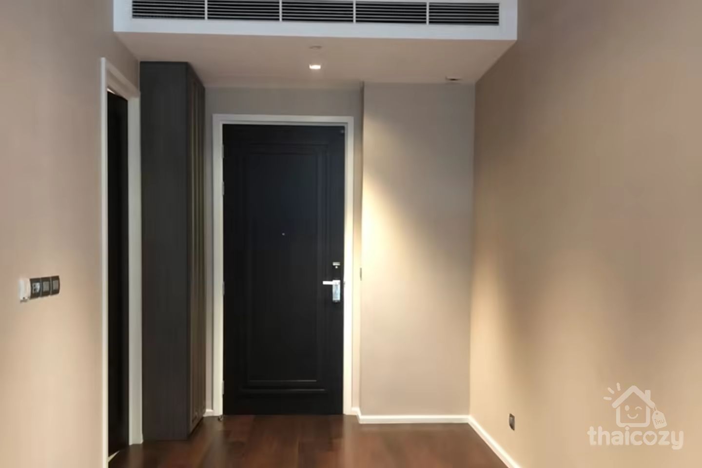 디플로맷 39 럭셔리 1BR 54m2 photo 1