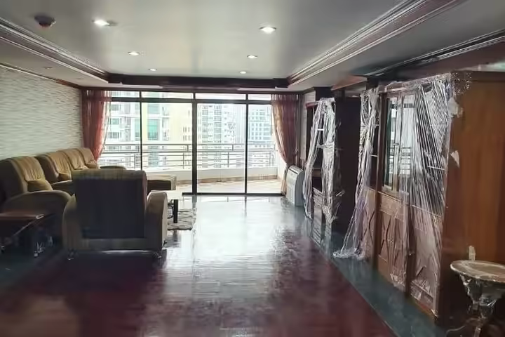คอนโด 4 ห้องนอน President Park สุขุมวิท 24