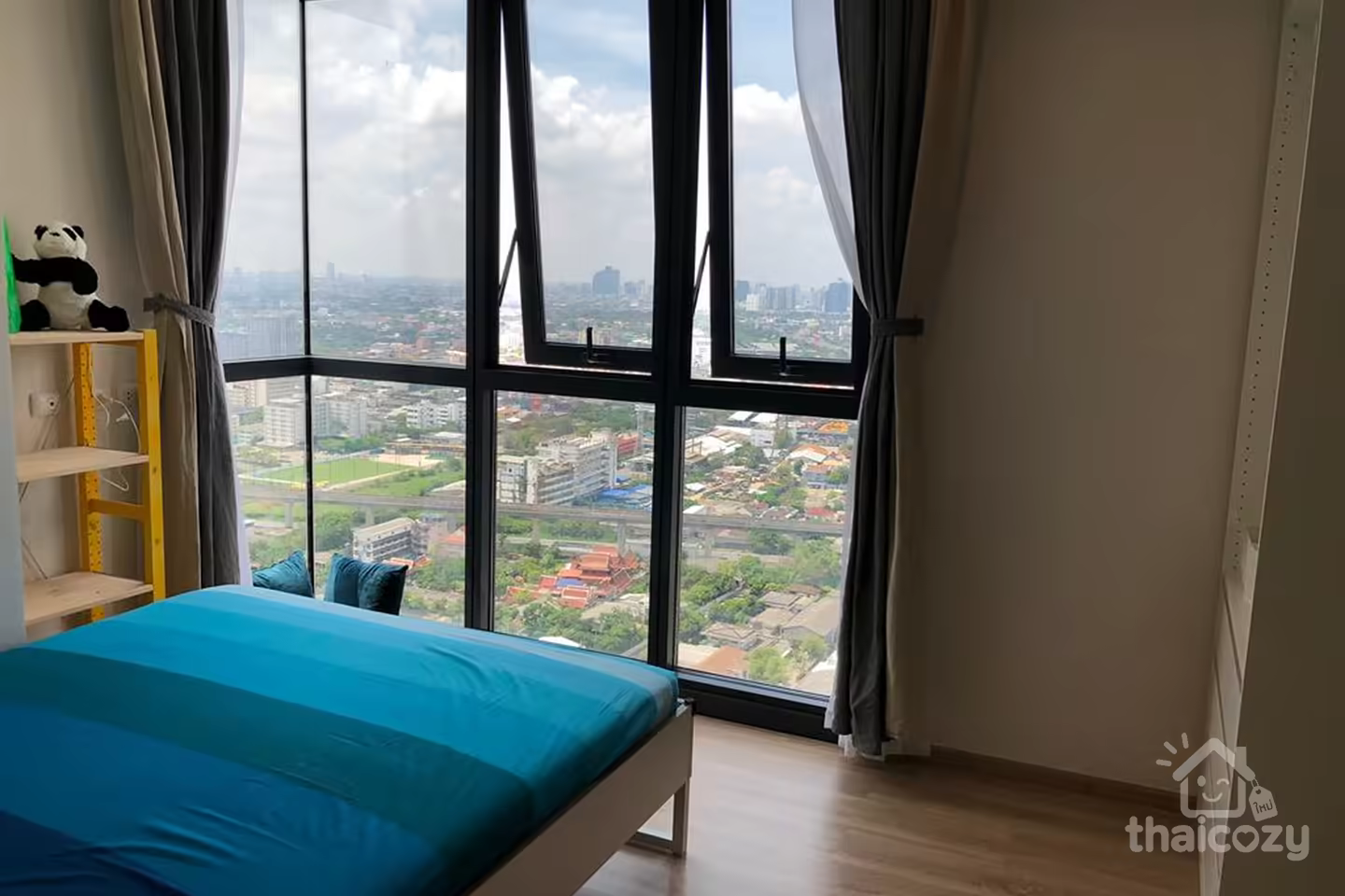 1 Bed Condo at The Base Garden Rama 9 photo 2