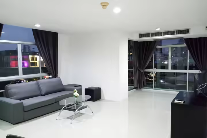 Waterford Diamond Sukhumvit 1BR Rent