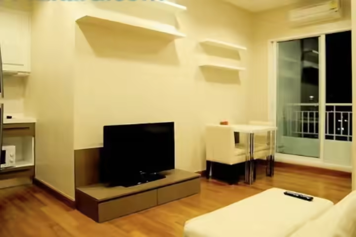 Condo Art Déco au Cœur de Thong Lo