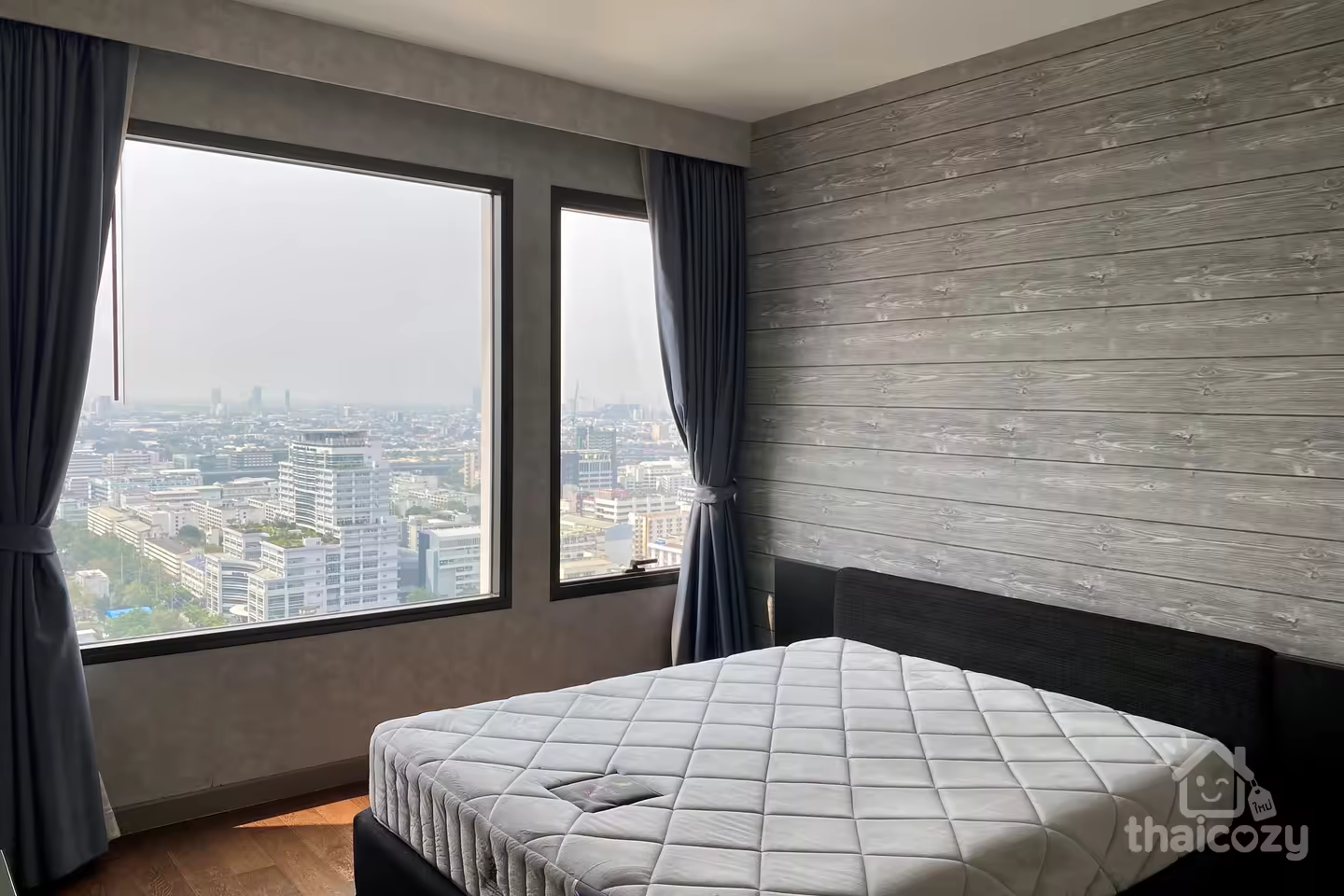 Penthouse M Phayathai, 32e étage photo 2