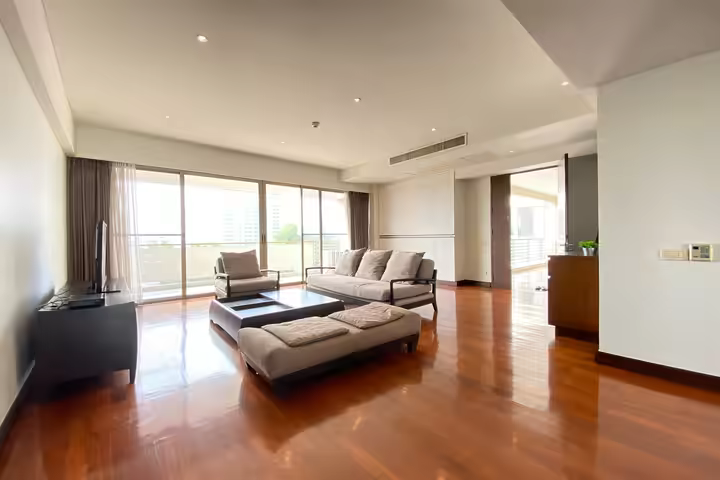 ให้เช่า Ruamrudee House 3 ห้องนอน