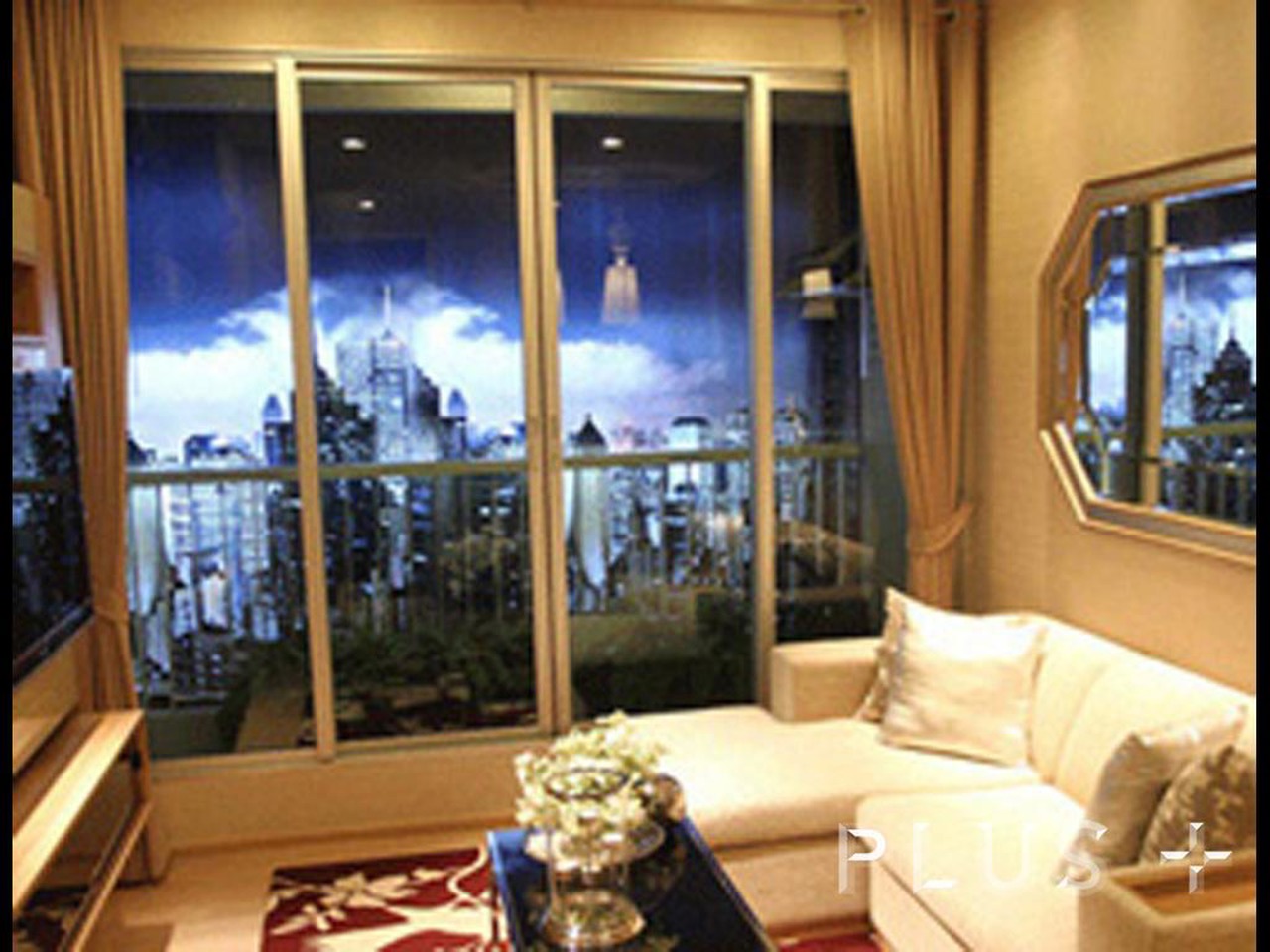 Modern Condo Near BTS On Nut photo 1
