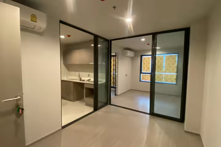 Condo opposite Central Ladprao, near MRT