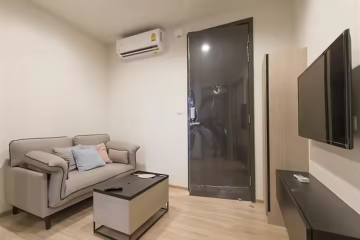 The BASE Garden Rama 9,  One Condo for rent only 5 minutes away