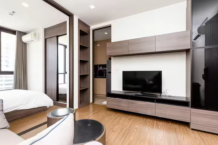 Condo with musical pool + rooftop garden
