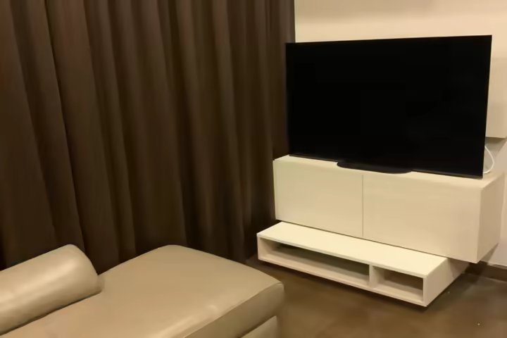 Luxury condo 0m to MRT near SWU