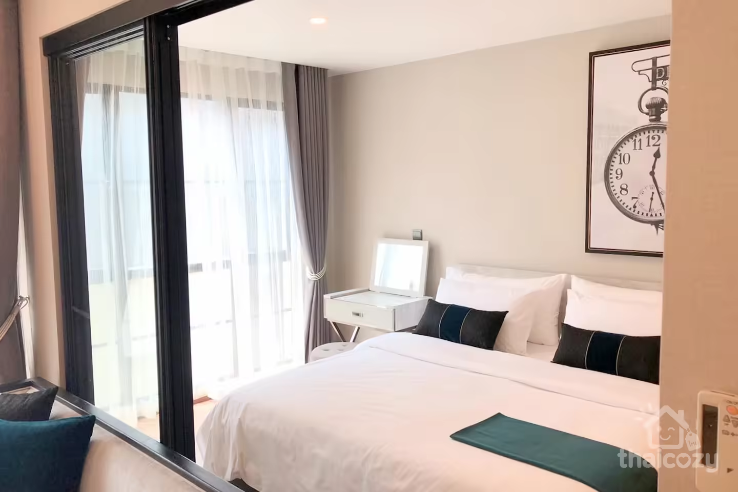 300m to Chidlom luxury freehold condo photo 2