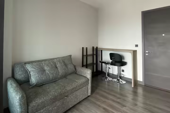 Condo view Chao Phraya River, near MRT only 200 meters.