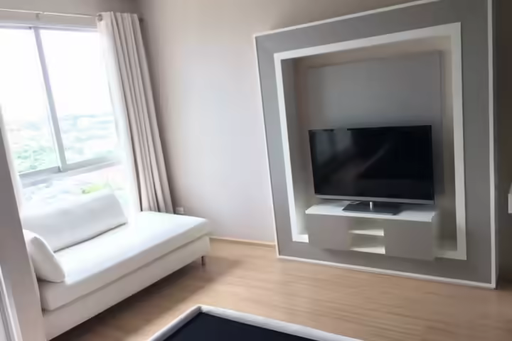 คอนโด 1 ห้องนอน ขาย ราคา 2,690,000 บาท ย่านธนบุรี