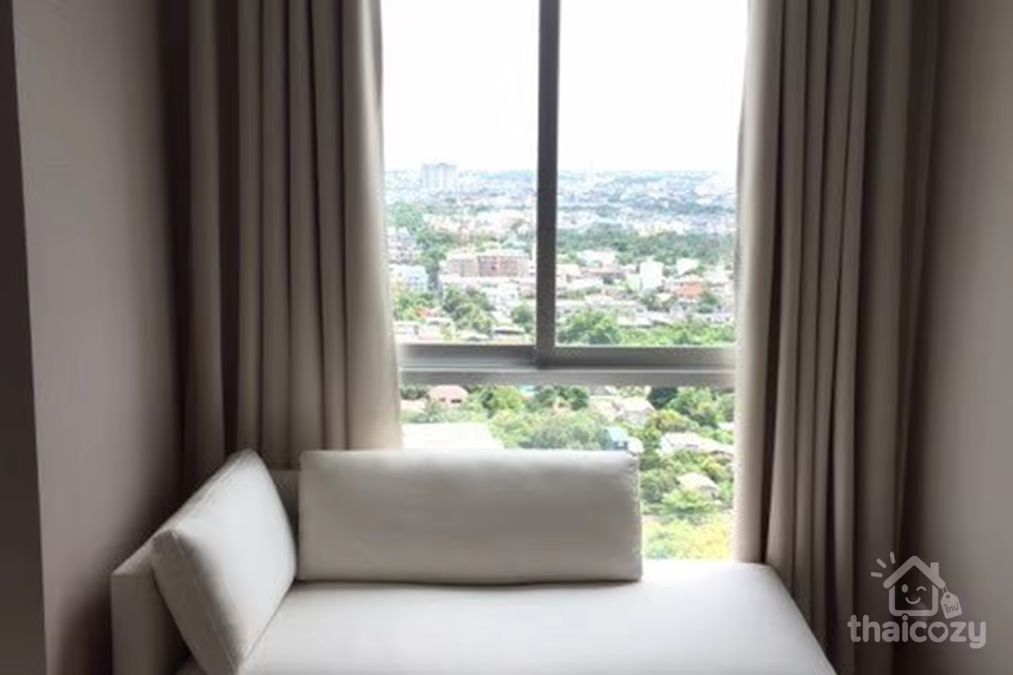 คอนโด 1 ห้องนอน ขาย ราคา 2,690,000 บาท ย่านธนบุรี photo 2
