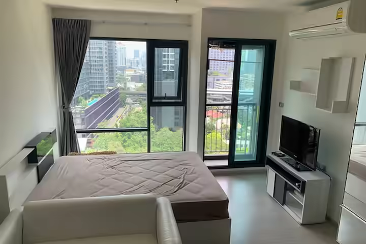 Rhythm Sukhumvit 36-38, the condominium near BTS Thonglor, the center of Bangkok