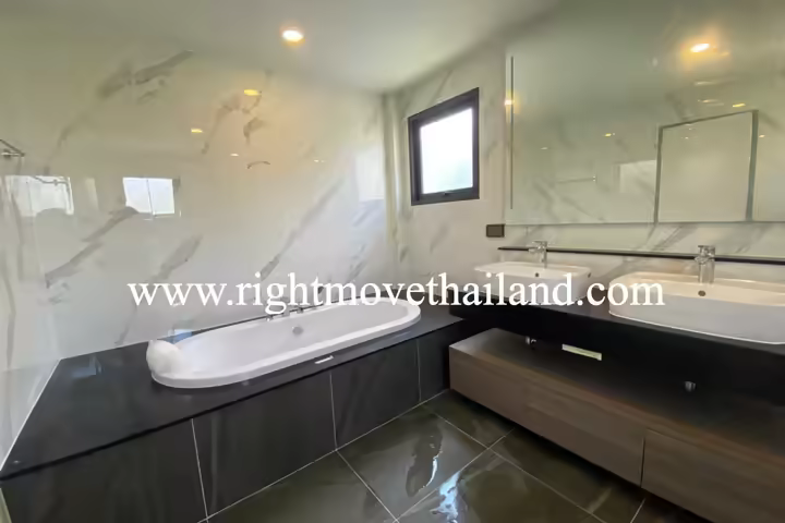 HR1884 The City Sukhumvit-Onnut