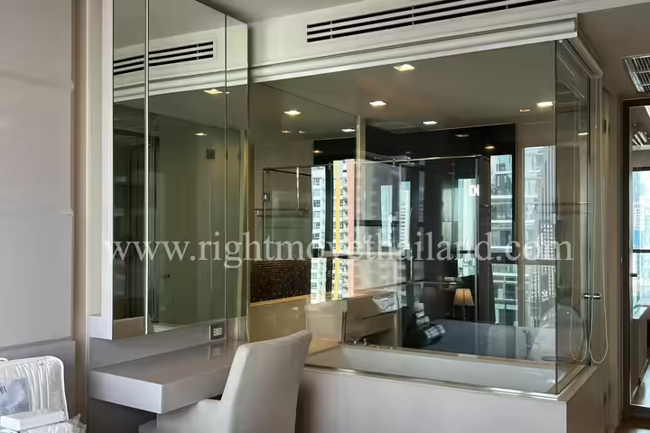 คอนโด The Address Sathorn 55.28 ตร.ม.