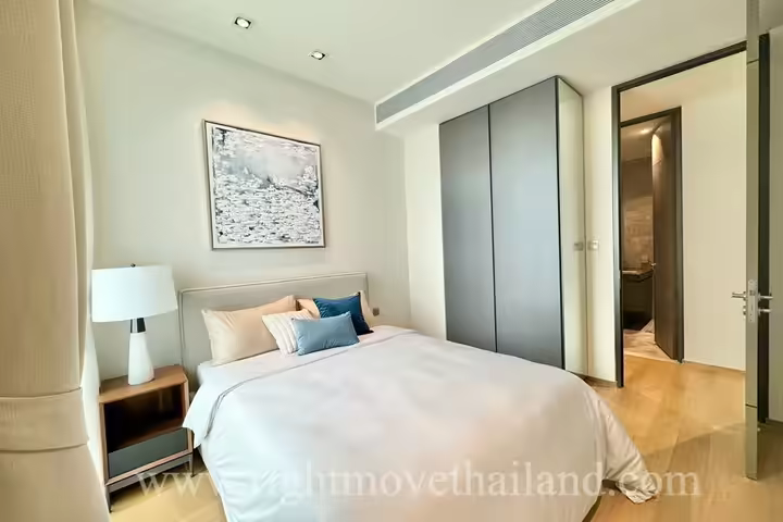 คอนโดหรู 28 Chidlom 2 ห้องนอน 80 ตร.ม.