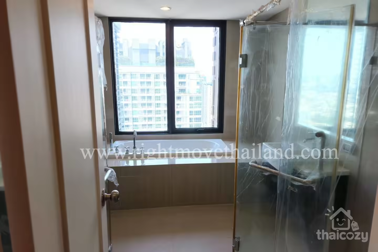 Villa Asoke คอนโดให้เช่า 4 ห้องนอน 304 ตร.ม. photo 1