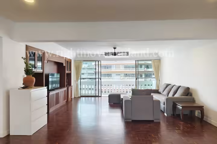 คอนโดให้เช่า อโศก 3 ห้องนอน 280 ตร.ม.