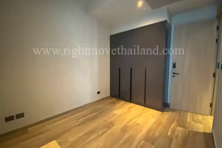 ให้เช่า The Lofts Asoke 2 ห้องนอน 75 ตร.ม.