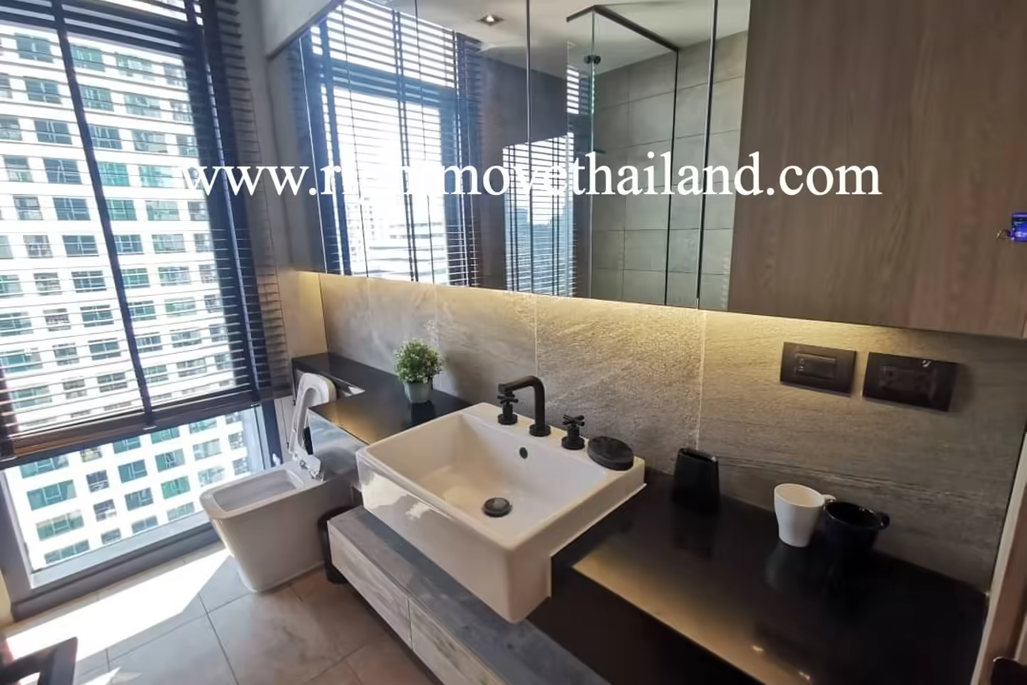 CA10365 The Lofts Asoke photo 2