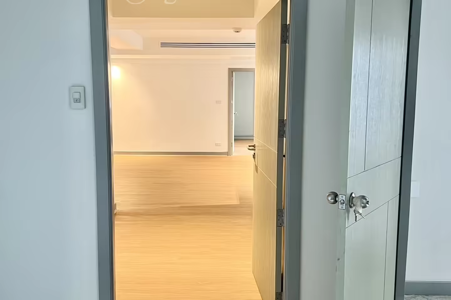 CA10402 Pet Friendly Cozy Apartment photo 2