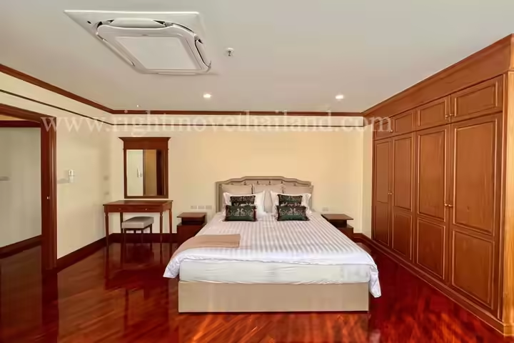 ให้เช่า คอนโด Ruamsuk Condominium 3 ห้องนอน 320 ตร.ม.
