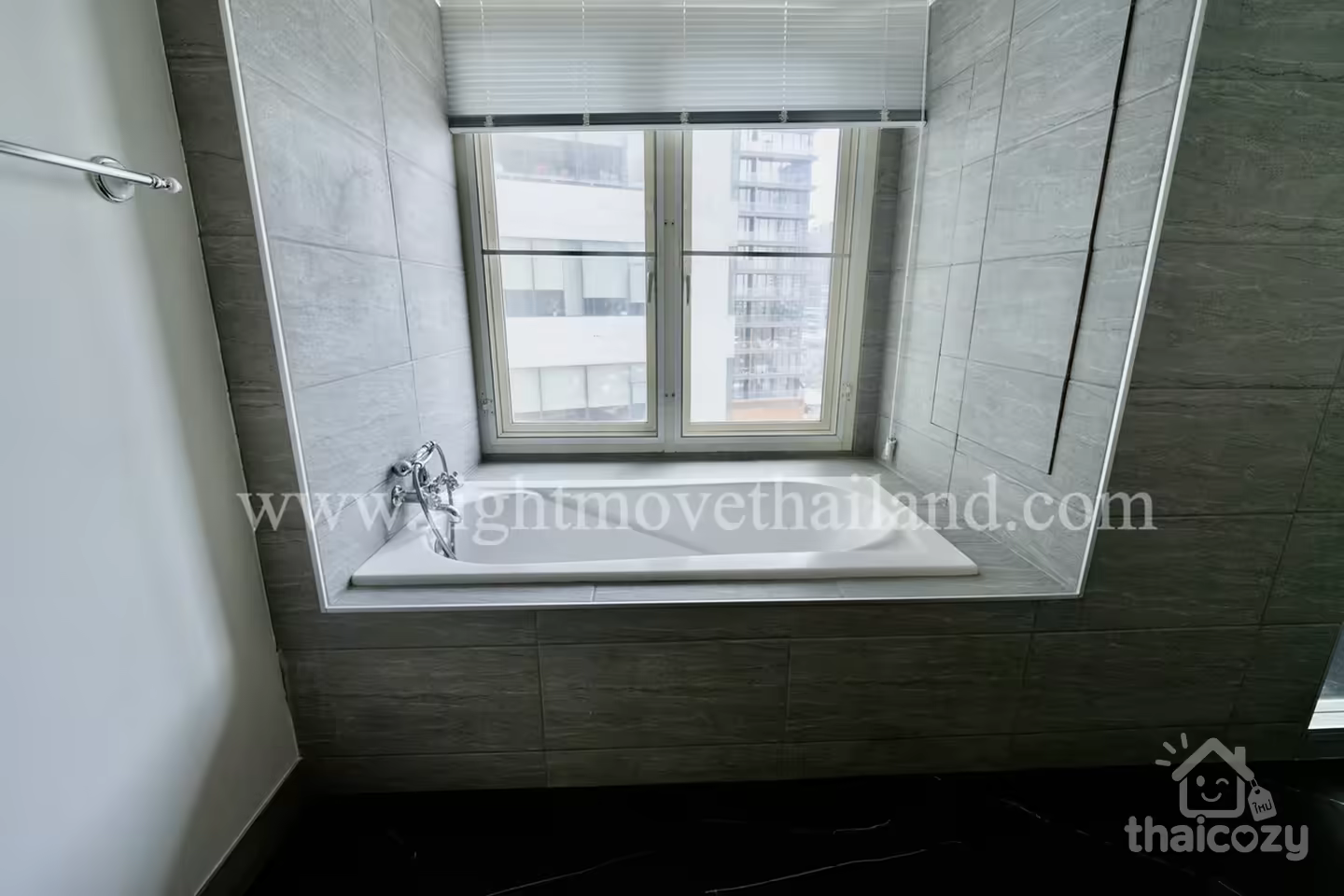 CA10666 Hampton Thonglor Condo for Rent photo 2